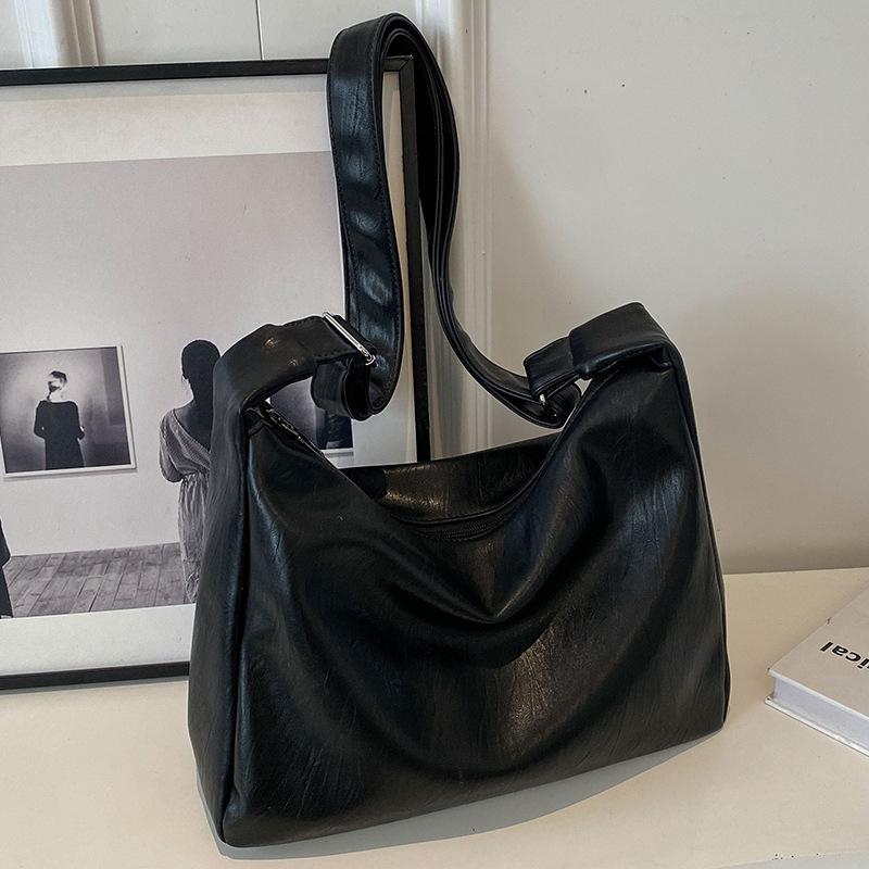 

This Year s Popular Bags Women s High End Versatile Dumpling Bags Hand Held One Shoulder Crossbody Bags