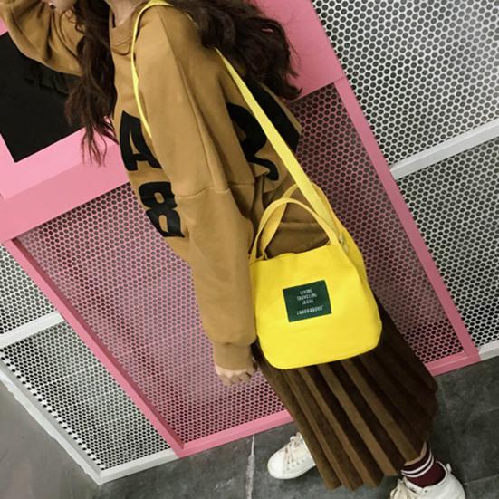 Einfarbige, lässige Damen-Segeltuch-Umhängetasche im Freien