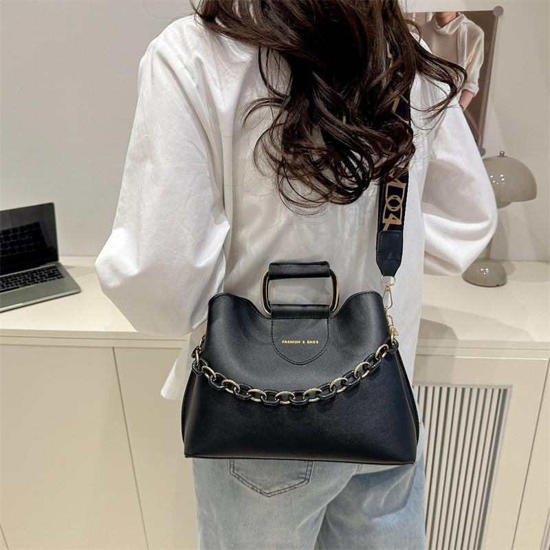 Womens Pu Small Square Handbag With Magnetic Closure For Daily Commuting And Street Style Fashion