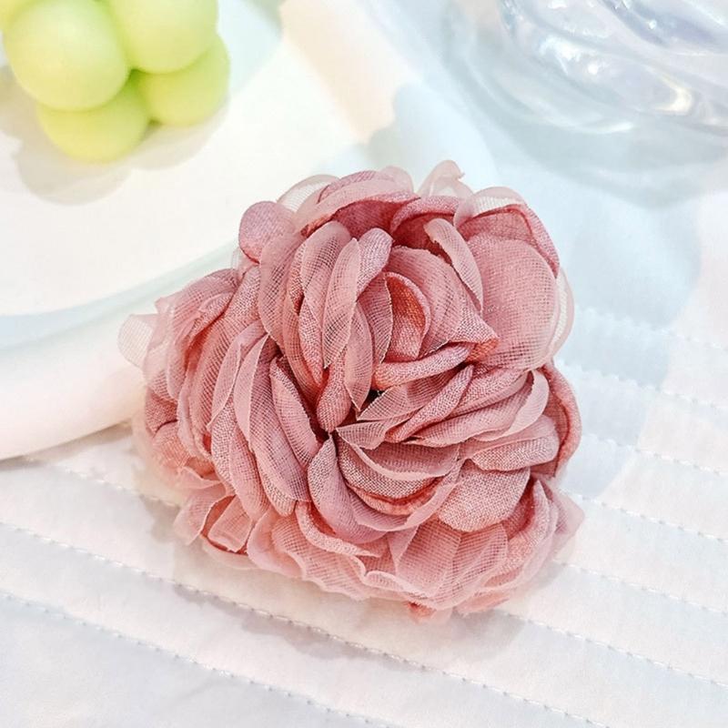 Fabric Flower Choker Necklace Handcrafted Blossom Tie Adjustable Simple Design Elegant Floral Collar Suitable for Party