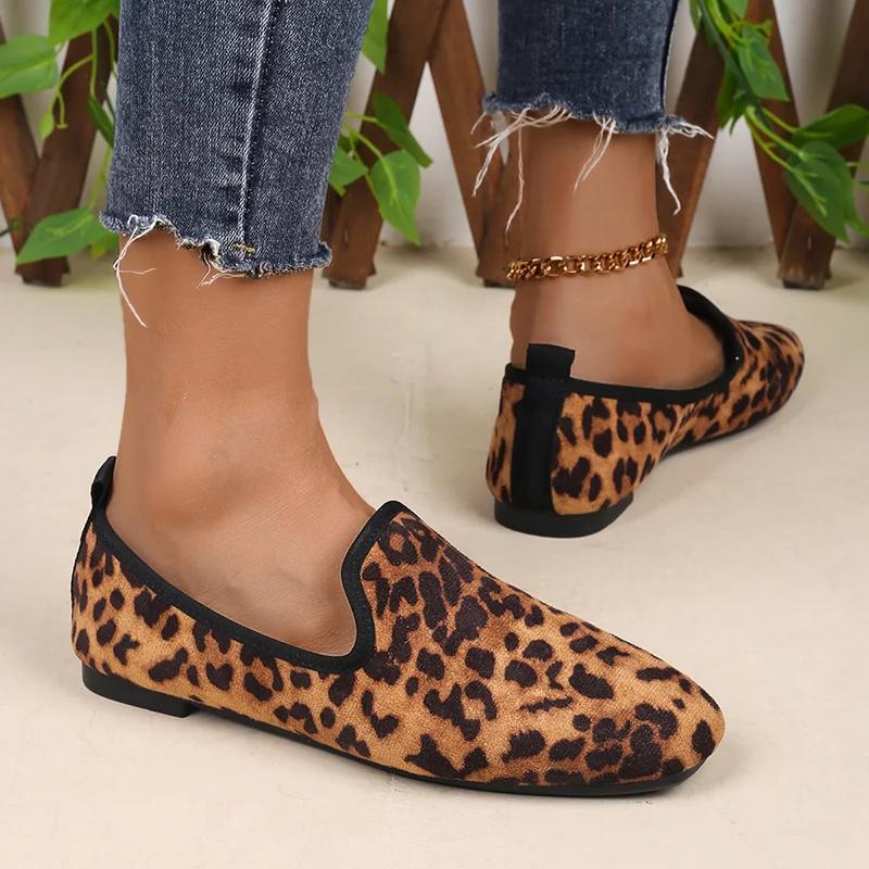 Sexy Leopard Women's Flats Shoes Women 2024 Light Loafers Outdoor Flat with Soft Bottom Ladies Shallow Shoes