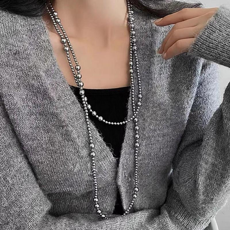 Długi, wielowarstwowy naszyjnik z szarych pereł w stylu retro, damski, lekki i luksusowy, z łańcuszkiem na obojczyk i łańcuszkiem na szyję