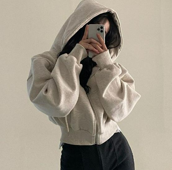 Women's Loose Fit Zip-Up Hooded Sweatshirt - Solid Color, Autumn/Winter 2025 Collection, Available in 6 Colors.
