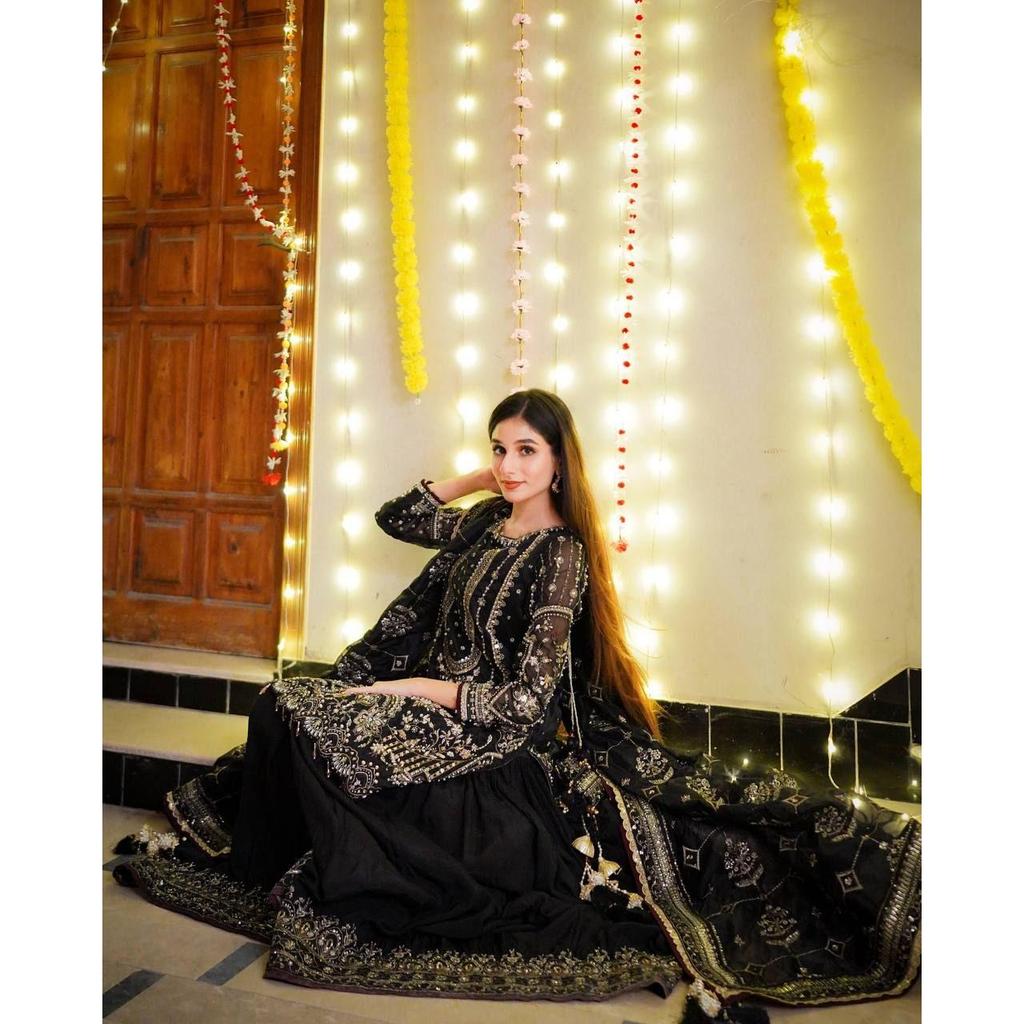 *Launching New Đěsigner Party Wear Look Pur Heavy Faux Georgette Top Plazzo & Dupatta Set