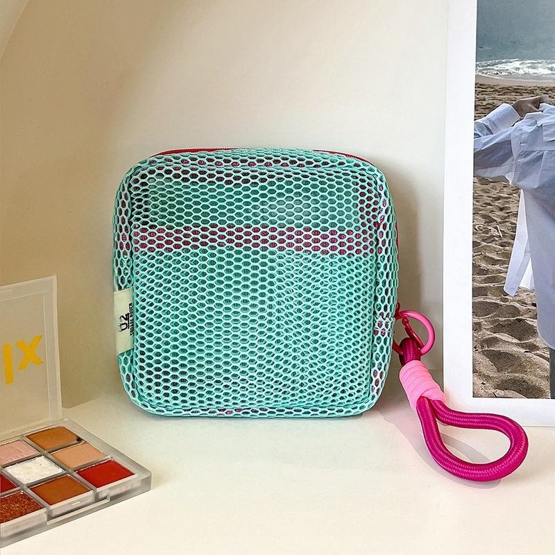 1Pc Dopamine Grid Tofu Bag Travel Portable Storage Bag Mesh Small Cosmetic Bag Lipstick Carry-on Small Square Bag