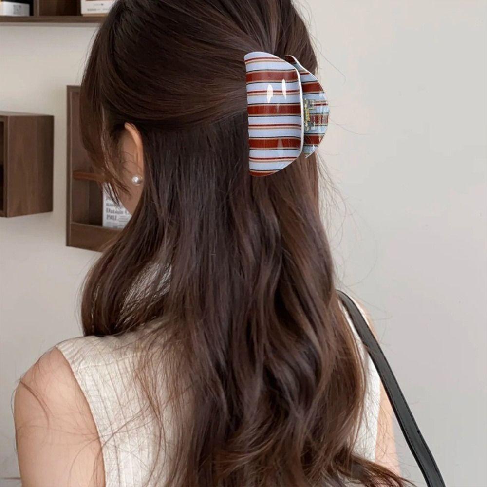 Fashion Stripe Design Acetate Hair Claw Strong Hold Semicircle Shark Clip Elegant Minimalist Hair Clip Back-Head Updos