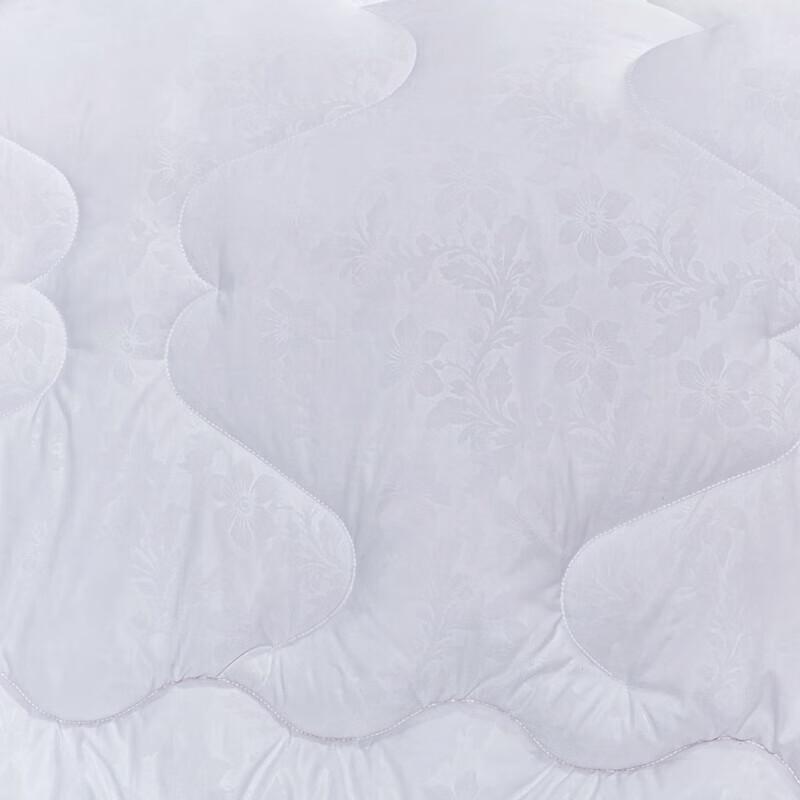 Fuanna Healthy Dream Seven-Hole Antibacterial Soybean Fiber Quilt