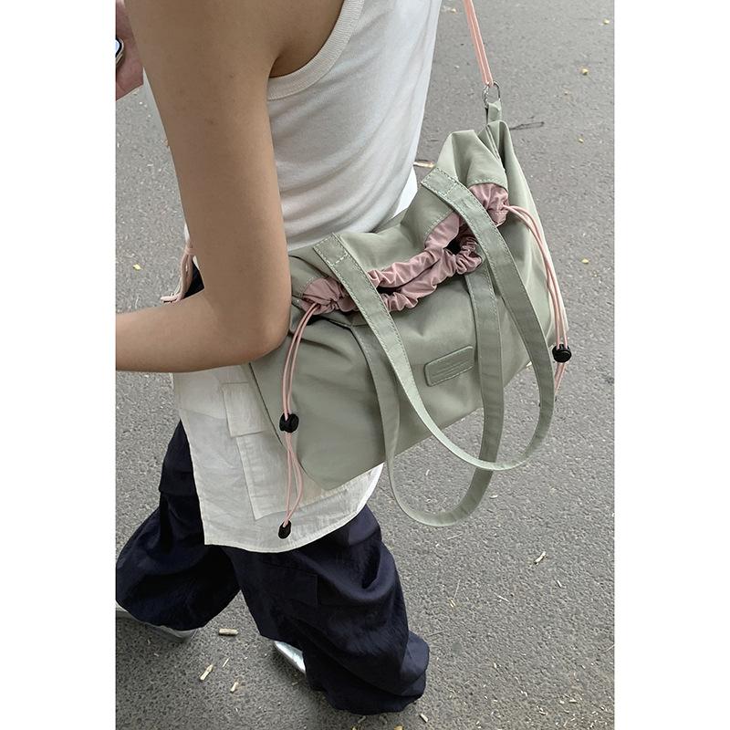 

Casual simple canvas bag women s summer 2025 new Korean version tote bag versatile large-capacity shoulder cloth bag зелёный