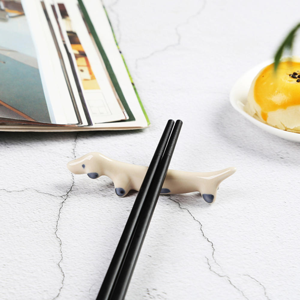 1Pcs Cute Ceramic Dachshund Dog Chopsticks Holder Spoon Forks Knife Rest Stand Lovely Rack Stand Tableware