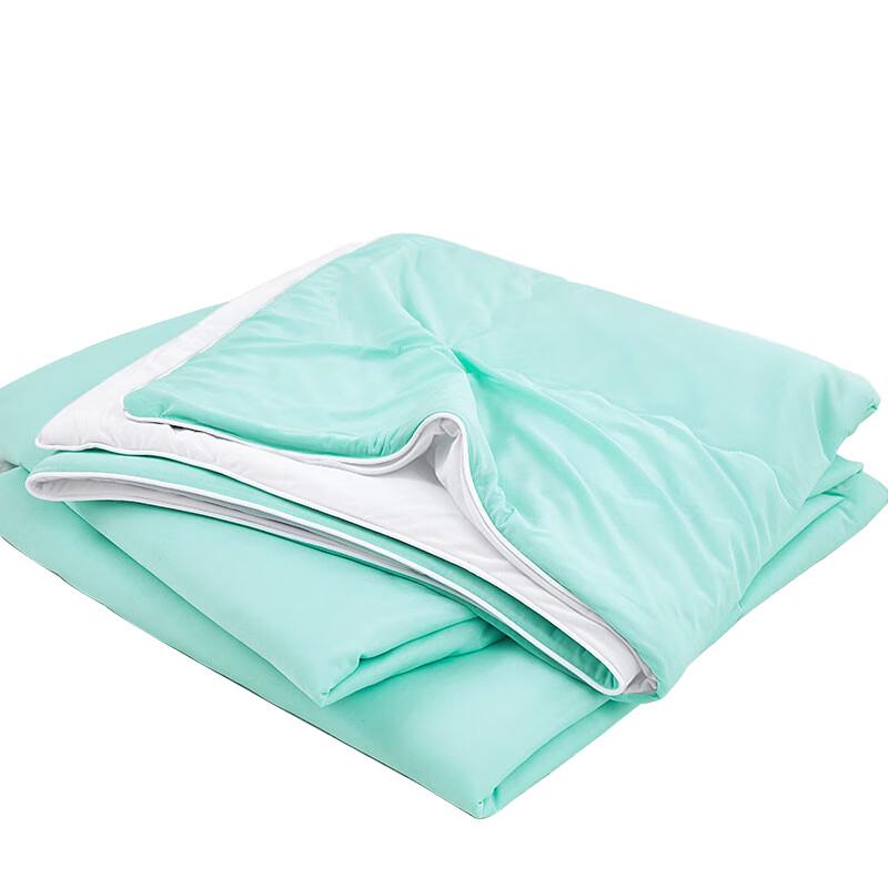 All-Season Cooling Comforter