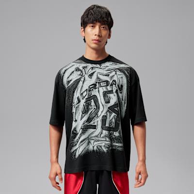Nike T Shirts Men s Black/White/Red Crew Neck Moderate Straight Fit S