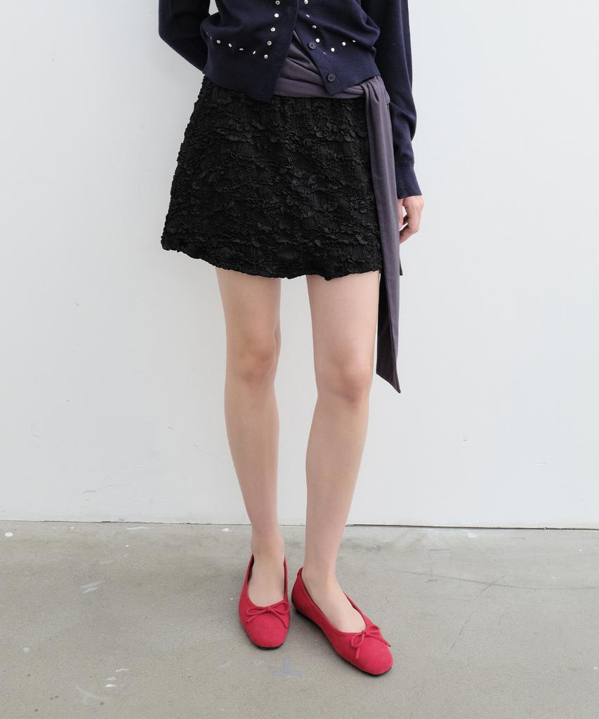Yunse Crinkle Mini Skirt (Black)