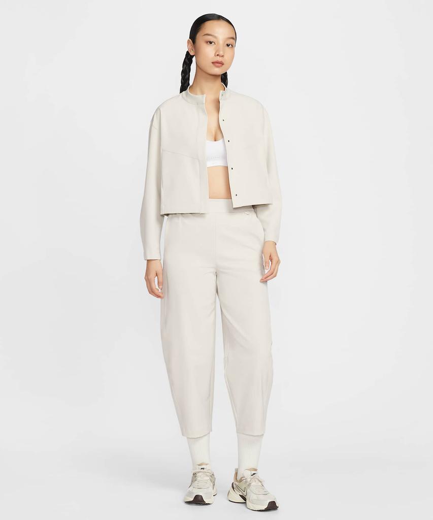 Nike 24.7 Perfect Stretch Dry Fit Loose Fit Crop Jacket W - Light Orewood Brown:Light Iron Ore / Ib8987-104
