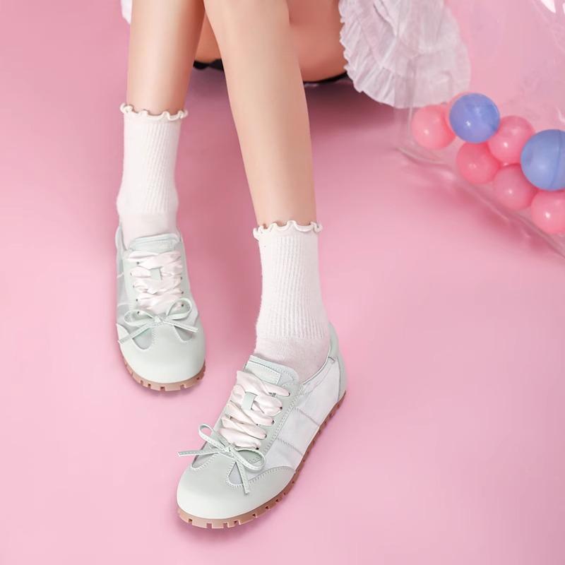 Flat-bottomed Satin Silver Ballet Training Shoes Women's 2025 Spring Sports Breathable Forrest Gump Shoes Women's Versatile Thick Soles Increase