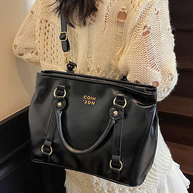 2025 New Korean Version Fashionable and Foreign Simple Messenger Bag Large-capacity College Student Tote Bag Casual Shoulder Bag