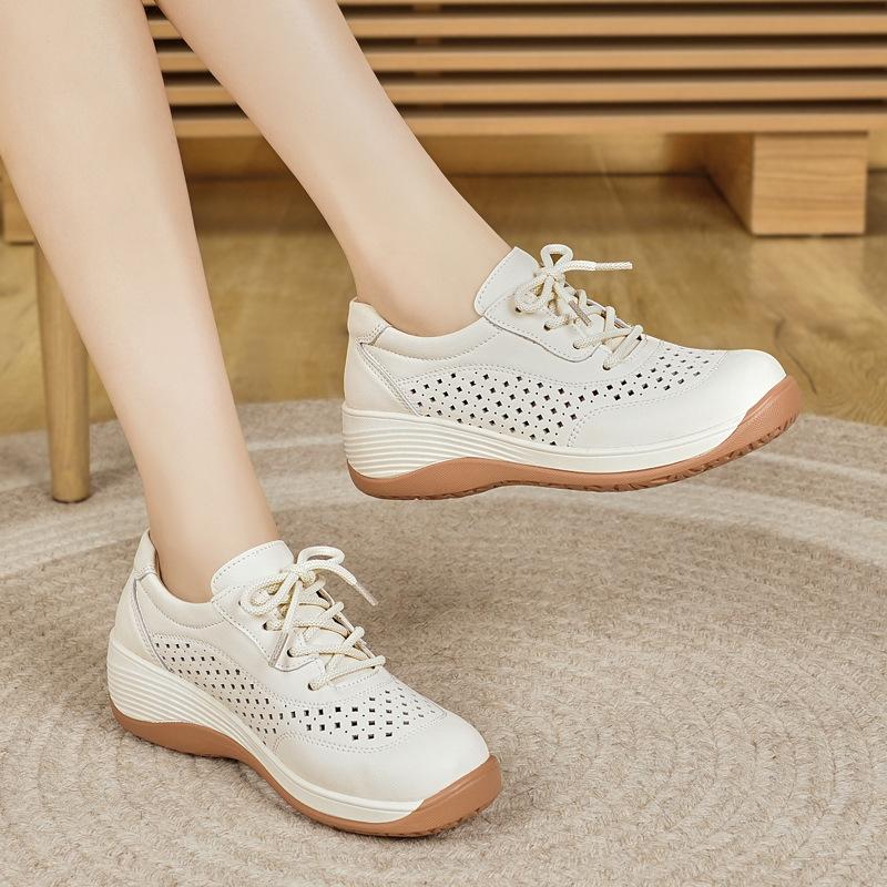 Summer New Thick-soled Leather, Light and Casual Mother, Empty and Breathable Mother Soft Bottom
