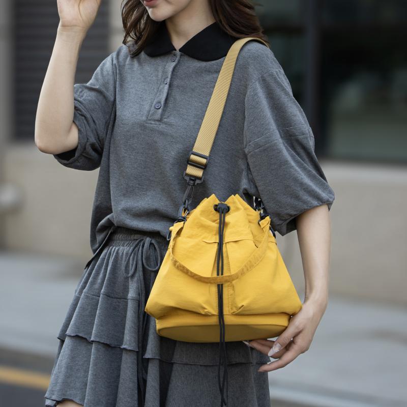 Nylon Small Satchel Multi-Pocket Lightweight Hand Bucket Bag Women's Shoulder Crossbody Bag