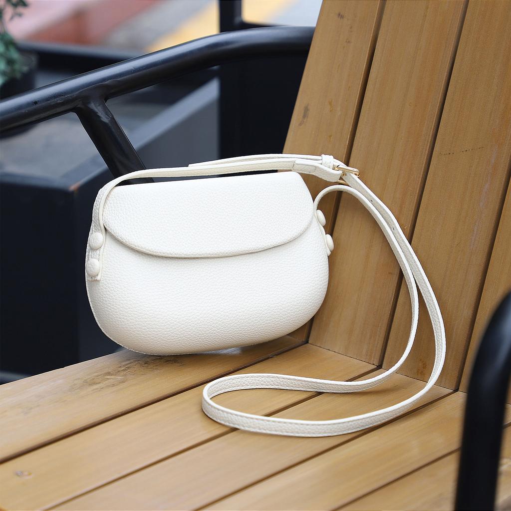 Summer Retro Red Saddle Bag Crossbody Small Bag Women'S Versatile Simple Mobile Phone Bag