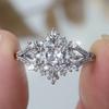 Eleganter weißer Schneeflocken-Design-Ring mit weißen Zirkonia für Damen, Geeignet für Weihnachten, Partys, Tägliches Tragen, Alle Jahreszeiten
