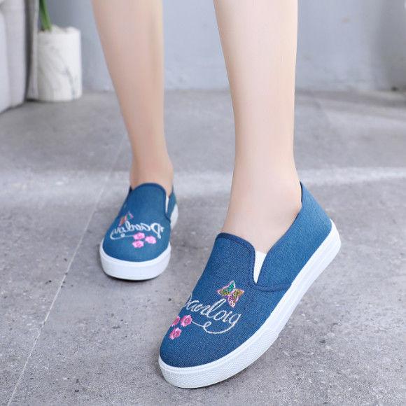 Spring Autumn Light Women's Canvas Shoes Comfortable Casual Y2k Korean Original 2025 Embroidery Slip On Ladies Footwear