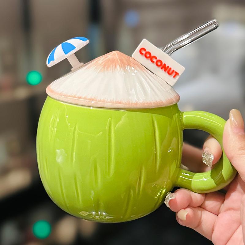 

Ceramic Coconut Creative Cute Shape Cup with Lid Student Breakfast Milk Oatmeal Straw Cup Dessert Cup Souvenir 430ml