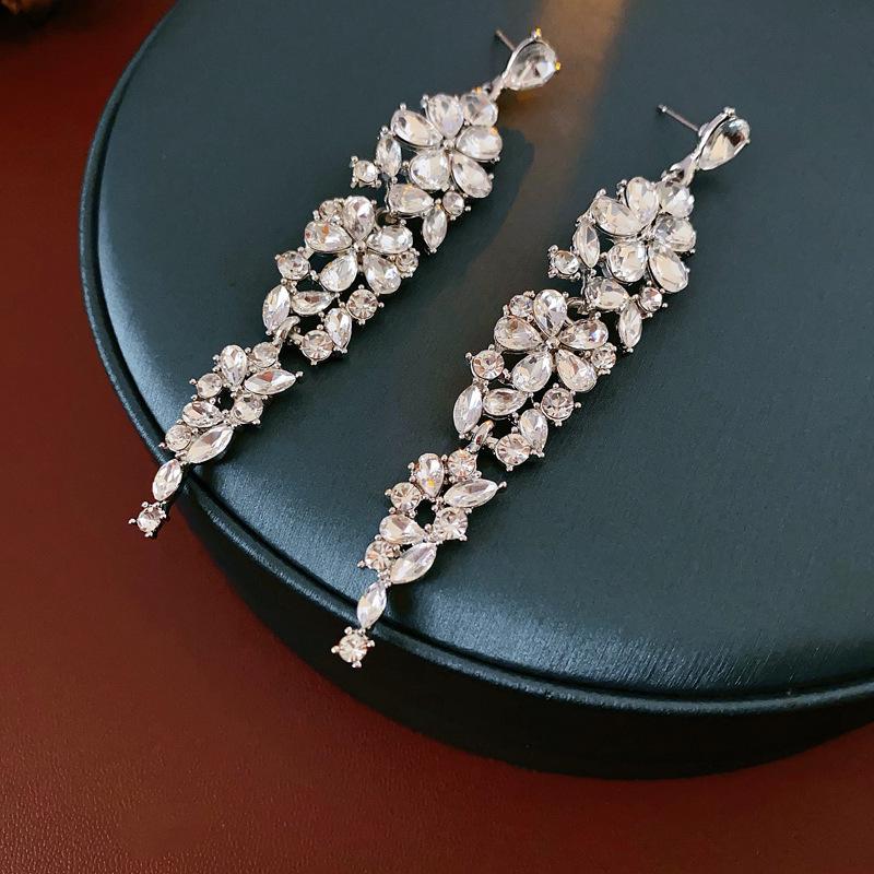 Elegant French Court Rhinestone Water Drop Tassel Earrings