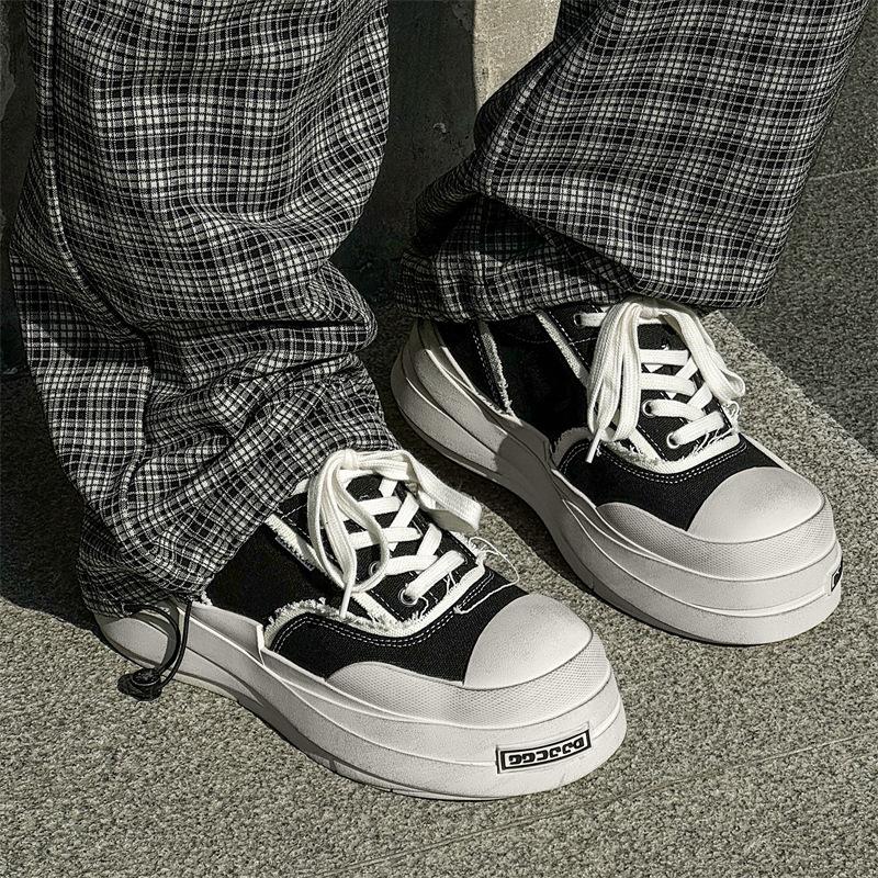 Nischen-Altdesign-Segeltuchschuhe Frühjahr Neu Street-Plattform-Sportschuhe Freizeit