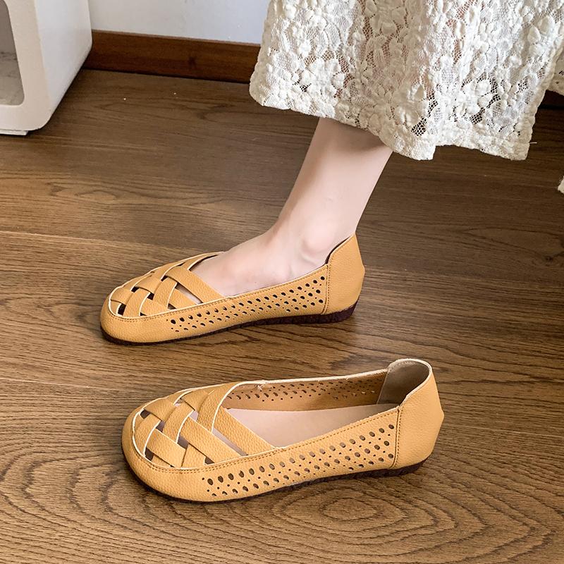 New Women Sandals Fashion Soft Sole Flat Heel Women Hollow Flat Shoes Woman Genuine Shoes Female Casual 2025