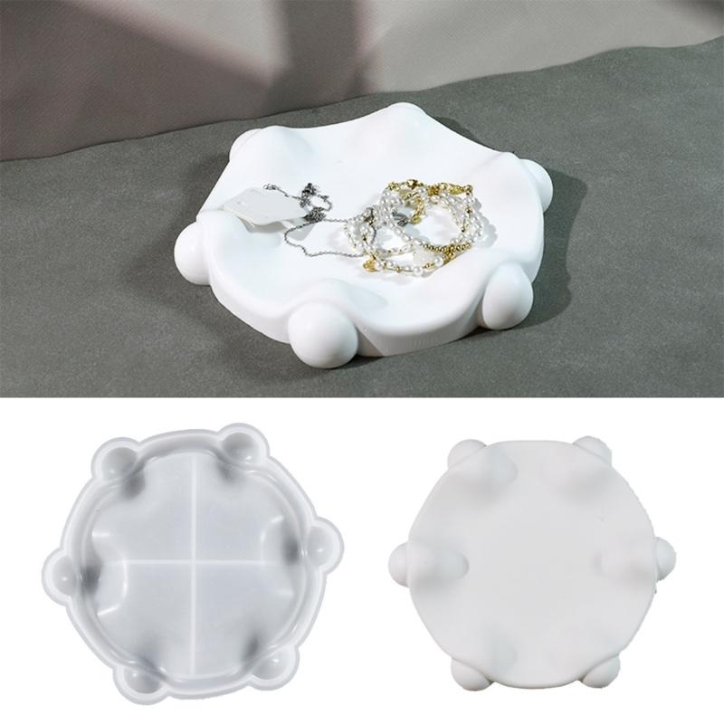 Round Shaped Jewelry Holder Plate Mold Sturdy Silicone Epoxy Resin Tray Mold with Curved Brim for Unique Craft Projects