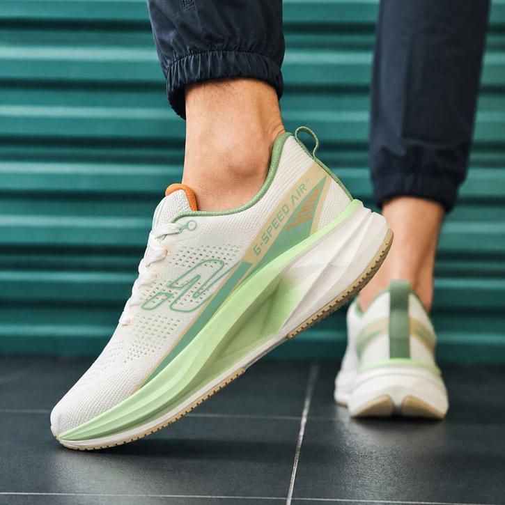 Men's Running Shoes Race Non-Slip Sneakers Trainer Shoes Cushioning Breathable Couple Off-road Luxury Shoes Mesh Outdoor Fashion