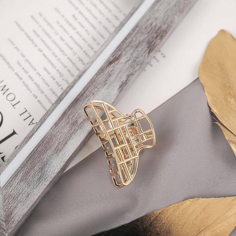 Women Fashion Gold Hollow Geometric Hair Claw Retro Hair Clips Barrette Hair Crab Hair Clips Headband Hairpin Hair Accessories