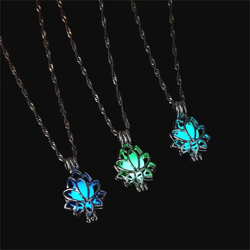New Luminous Stone Lotus Pendant Necklace Fashionable Women Lotus Hollow Necklace Creative Luminous Pendant Holiday Jewelry Gift