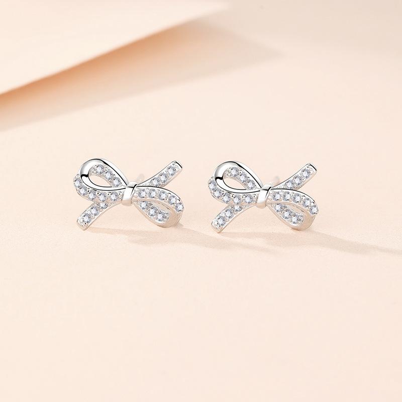 

Super Flash Bow Stud Earrings Women s Exquisite Diamond-set Niche Design Fresh and Sweet Temperament Earrings