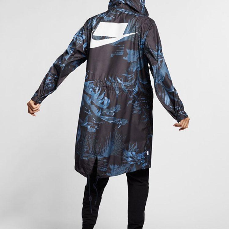 Nike Jacken Herren Blau Schwarz Mit Kapuze Moderat Sonstige AR1599-010