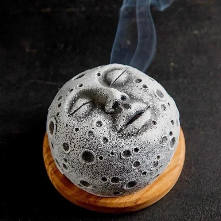 

Home Incense Burner Holder Unique Moonscape Resin Handicrafts Moon Face Backflow Incense Base Zen Accessories Room Desk Decor
