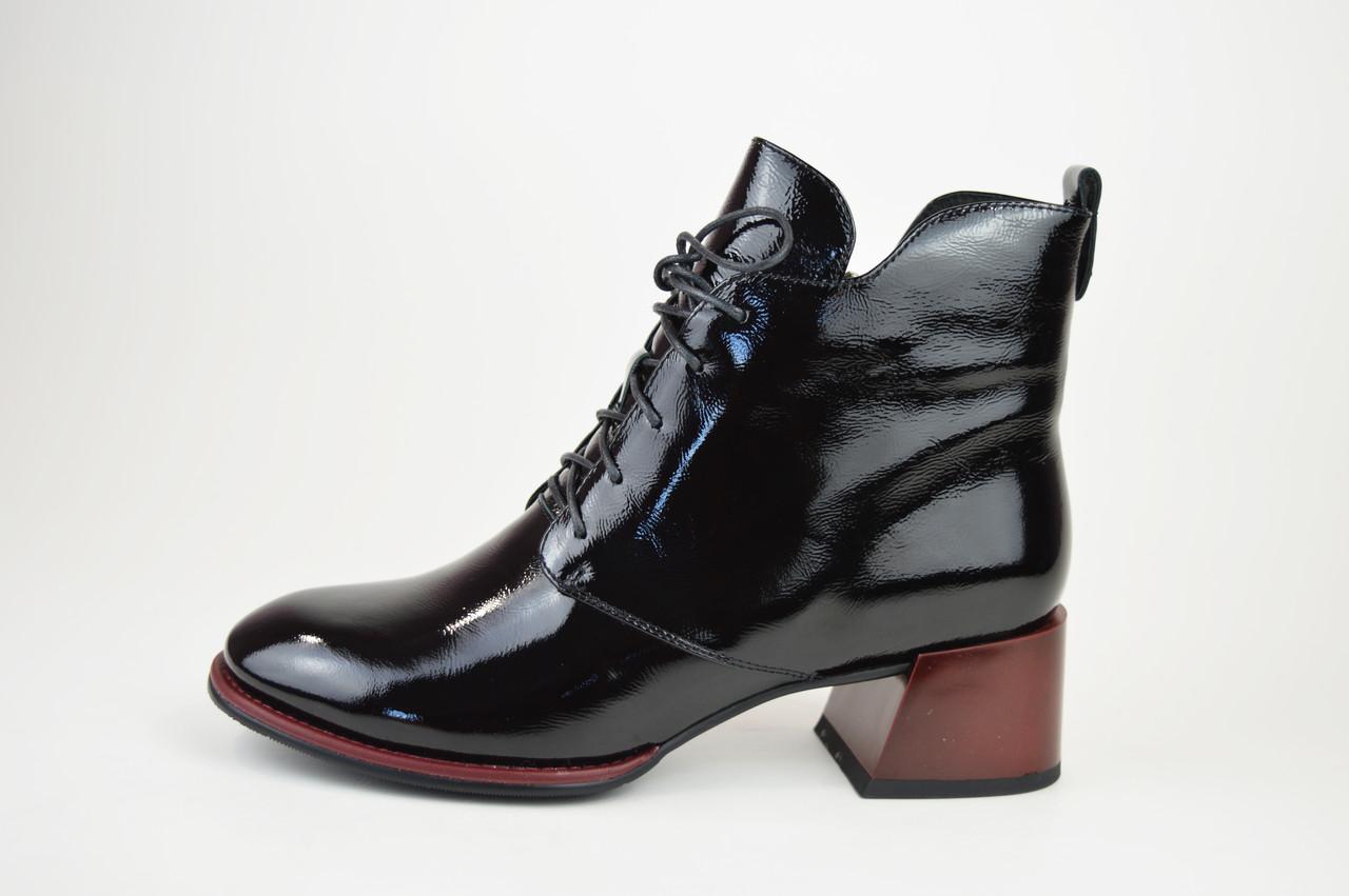 

Черевики Berkonty 11301 38 Чорні лаковані 38 чорний