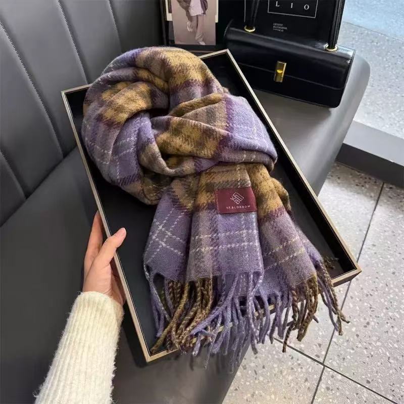 Christmas Wishes Festive Atmosphere New Year's Plaid Tassel Scarf Women's Winter Korean Version Versatile Thickened Warm Scarf Shawl