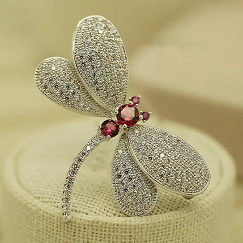 Luxury Dragonfly Brooch: Exquisite European & American Design Collar Pin with Niche Suit Styling