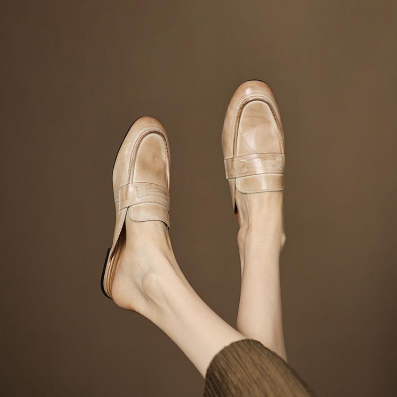 

Summer women s bag head slippers casual low heel one-pedal flat-bottomed slippers solid color leather cool slippers beef tendon soft bottom 35