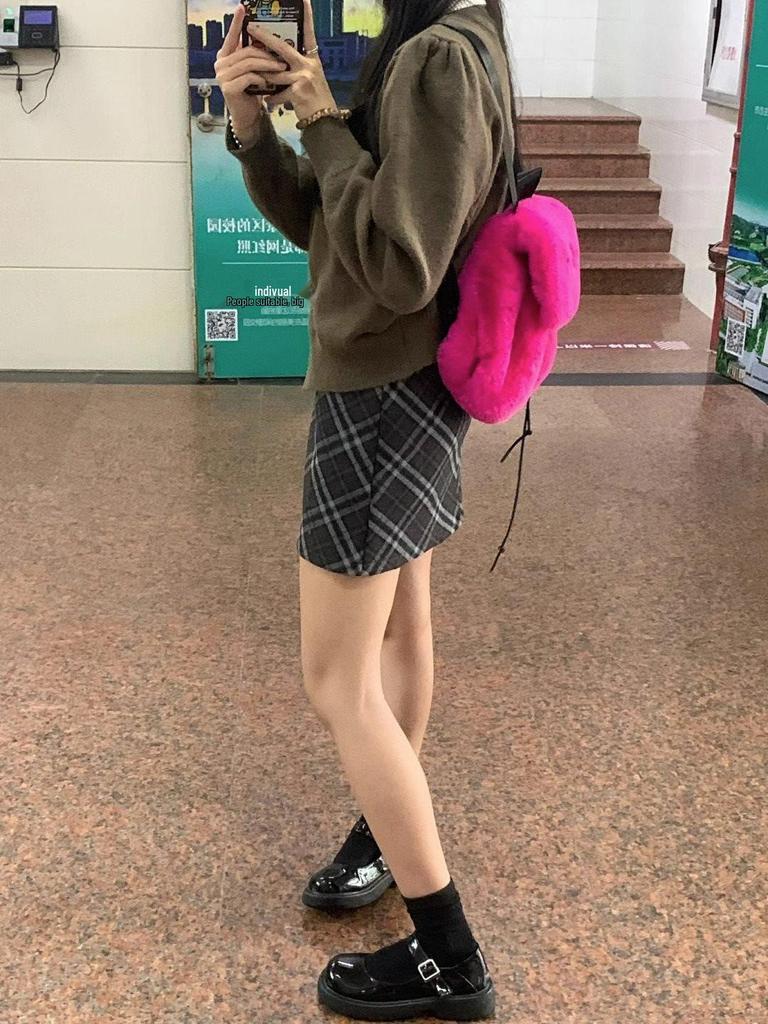 Women's 2025 College Style Polo Collar Cardigan Sweater – Spring & Autumn Short Knitwear