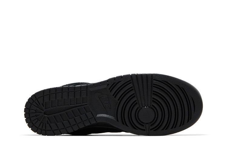 Nike Dunk Low SE Triple Black