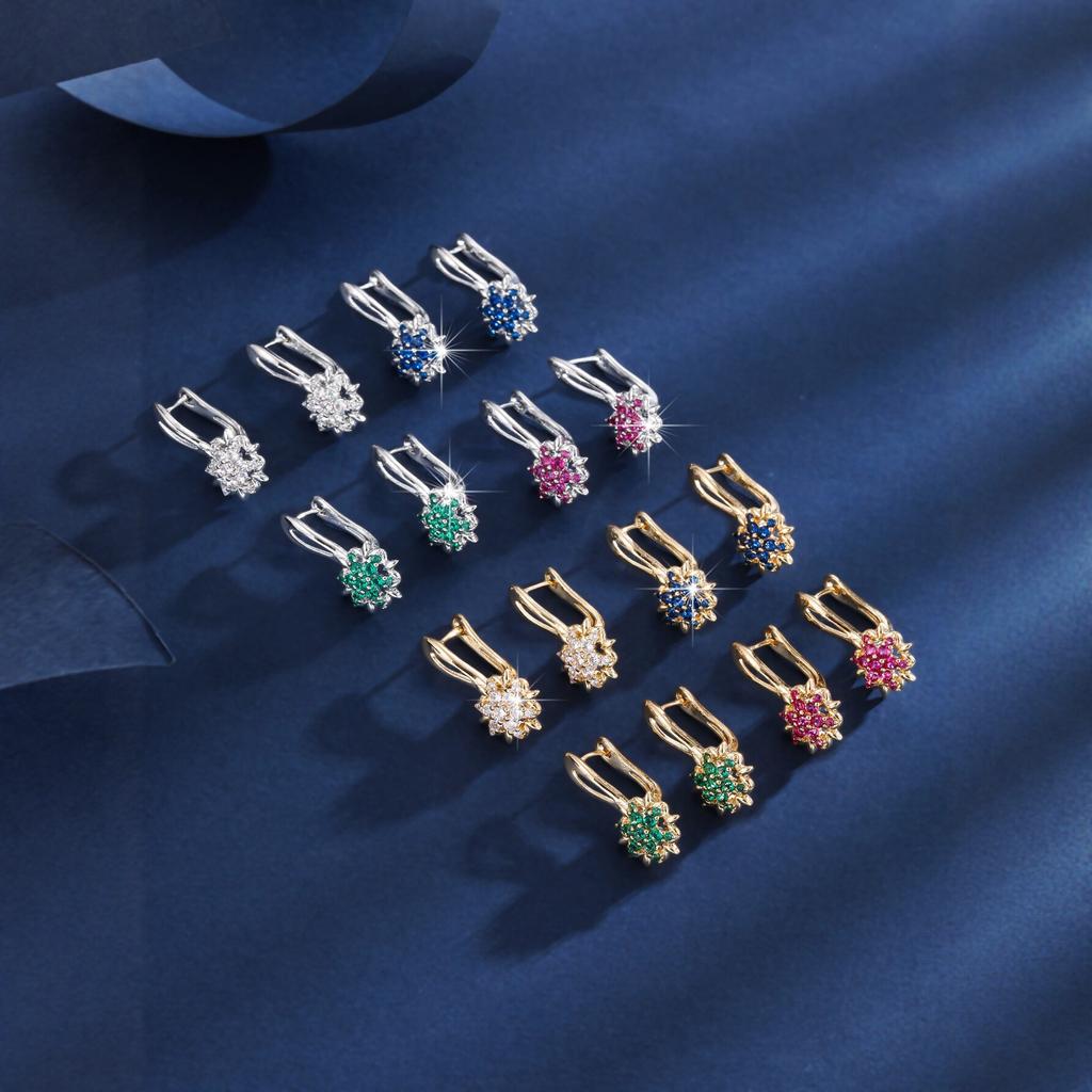 Vintage Elegant 3D Flower Huggie Earrings For Women Versatile Office Wear Exquisite Jewelry Gift