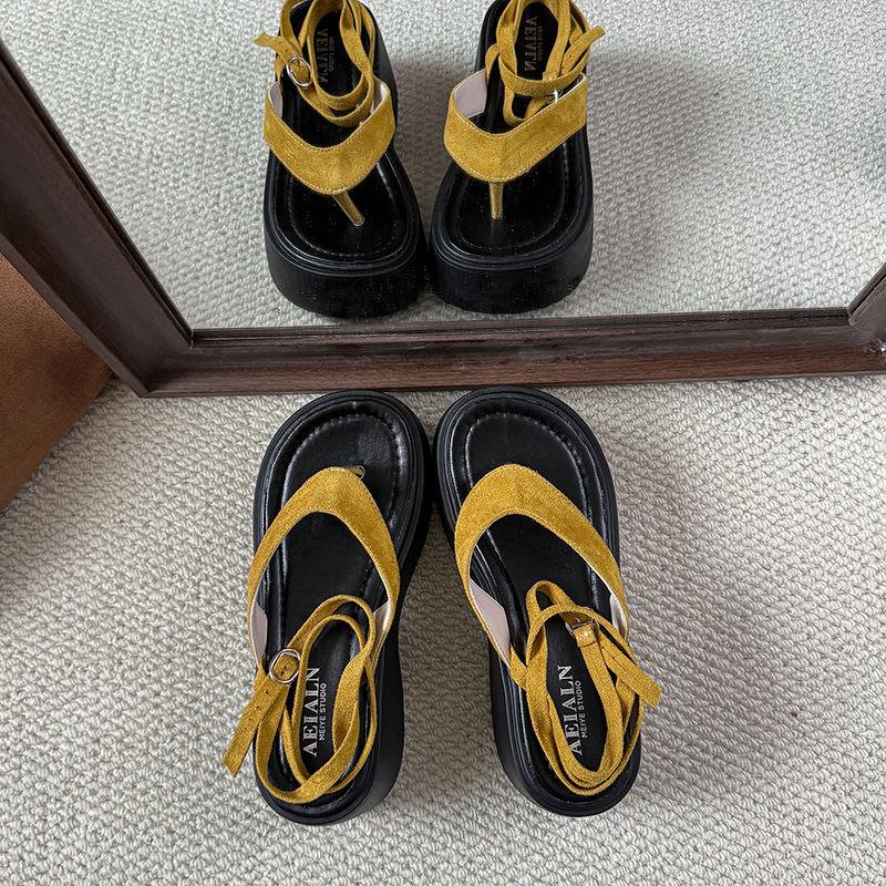 Thick-soled herringbone ankle strap one-word buckle beautiful denim sandals women's 2025 summer new beach Roman shoes