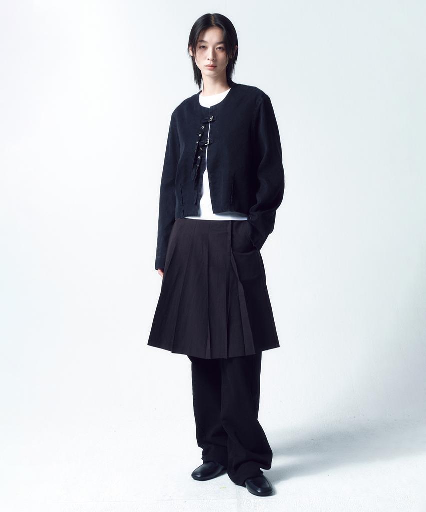Insilence Woman Raw Cotton Pleated Skirt Black