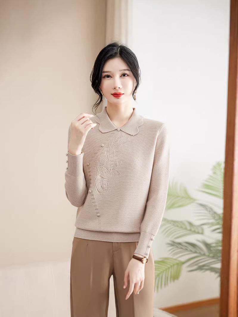

Elegant Women s Knitted Base Layer Top for Autumn & Winter: Stylish, Versatile Sweater for Layering or Wearing Alone – New 2026 Trend for Mothers M (95-105 jin) бежевый