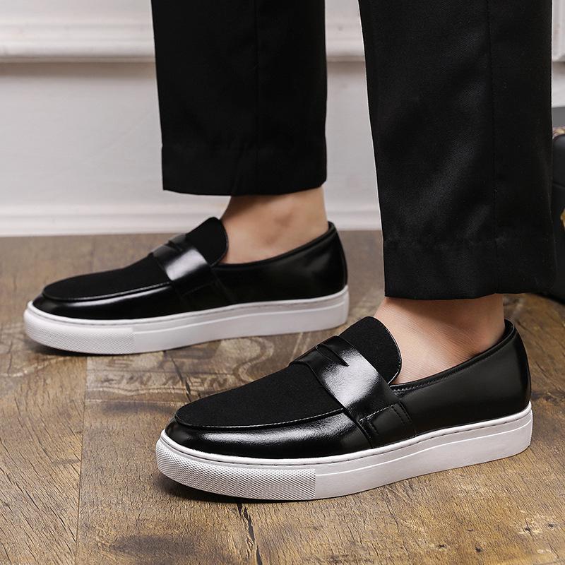 Mocassins Masculinos de Couro Estilo Britânico Tamanho Plus para Uso Casual de Negócios