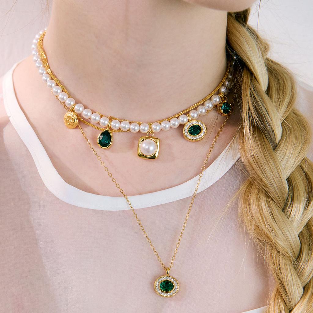 Mezmic Emerald Object Chain Necklace