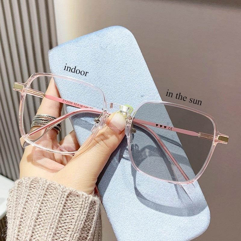 Latest Stylish Photochromic Myopia Eyeglasses Male Female Color Changing Glasses Anti- UV Sunglasses Luxury Short-sighted Eyewear -2.5