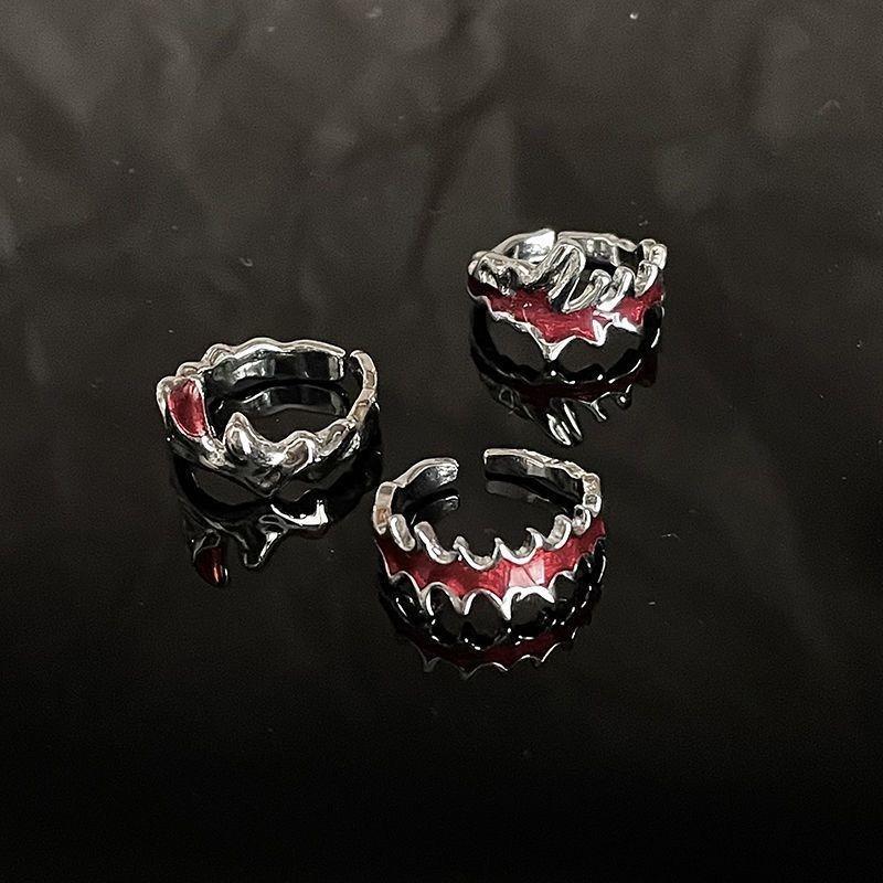 Personalisierter Modischer Unregelmäßiger Offener Flammenring Personalisierter Dunkler Stil Geometrischer Schmuck Zubehör für Damen Großhandel