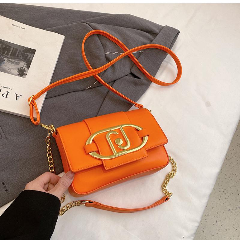 Dámská čtvercová kabelka přes rameno s klopou a kovovou přezkou, crossbody, ležérní, displacement, módní, nová